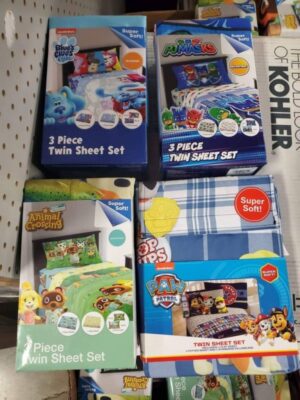 Character Bedding Sets Pallet For Sale 300 Pieces —